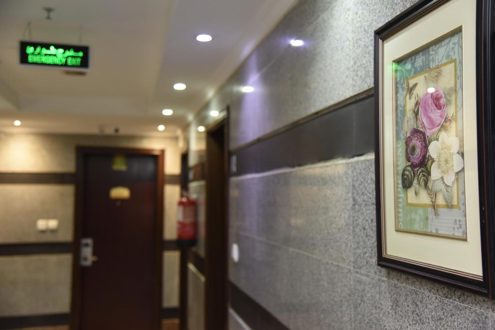 Al Kiram Hotel Al Azizia La Mecque Extérieur photo