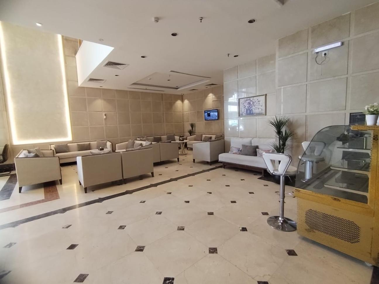 Al Kiram Hotel Al Azizia La Mecque Extérieur photo