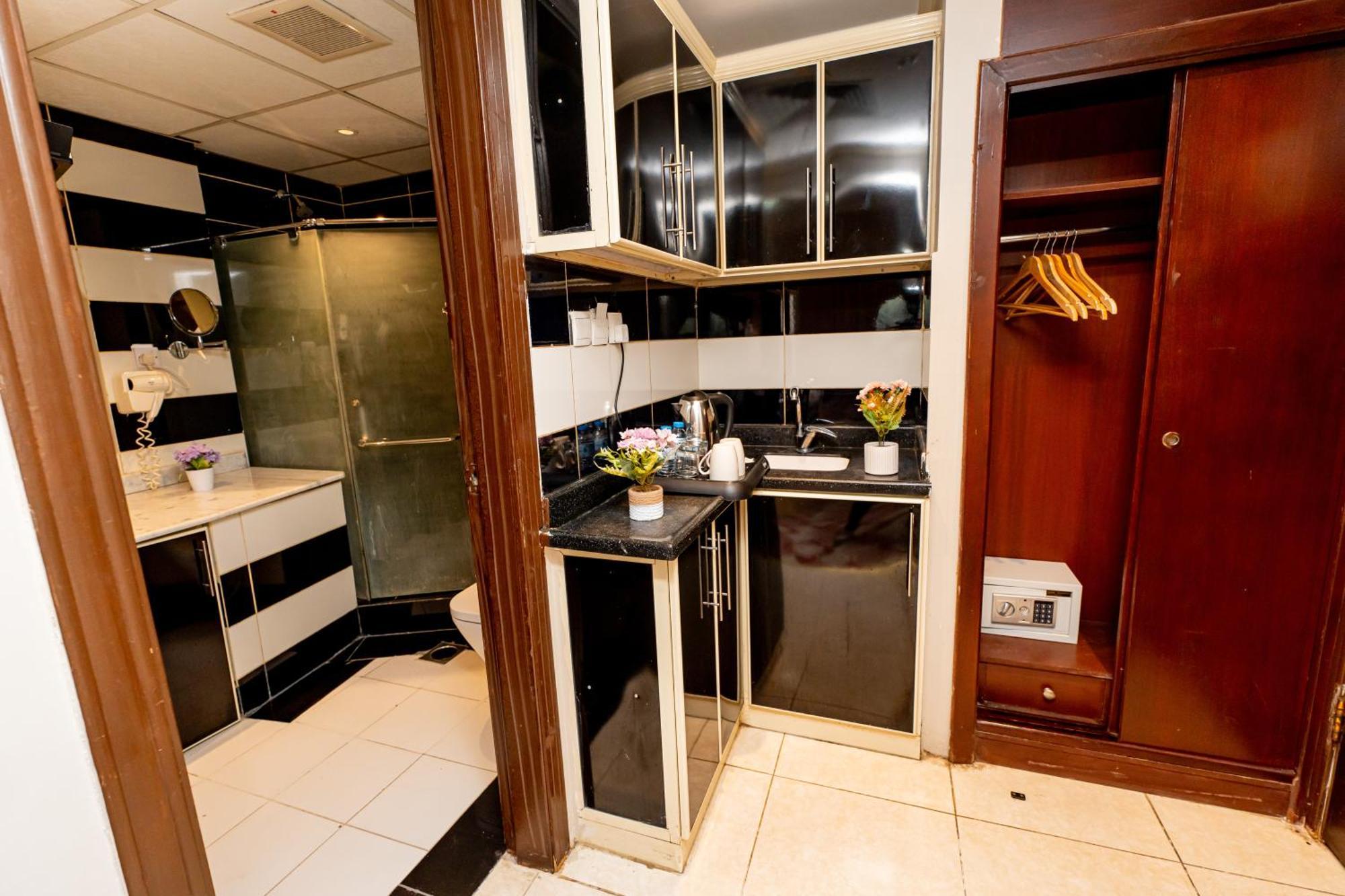 Al Kiram Hotel Al Azizia La Mecque Extérieur photo