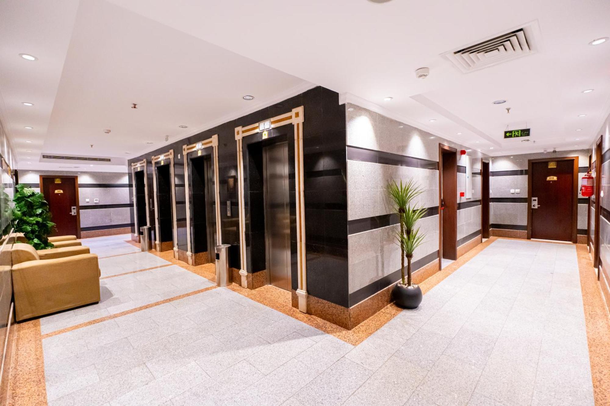 Al Kiram Hotel Al Azizia La Mecque Extérieur photo